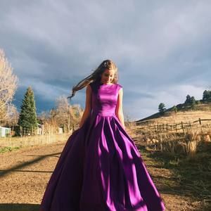 Meet your Posher, Whitney